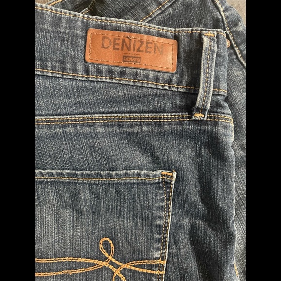 LEVIS- denizen Shorts- Size 6- Women’s - Picture 2 of 3